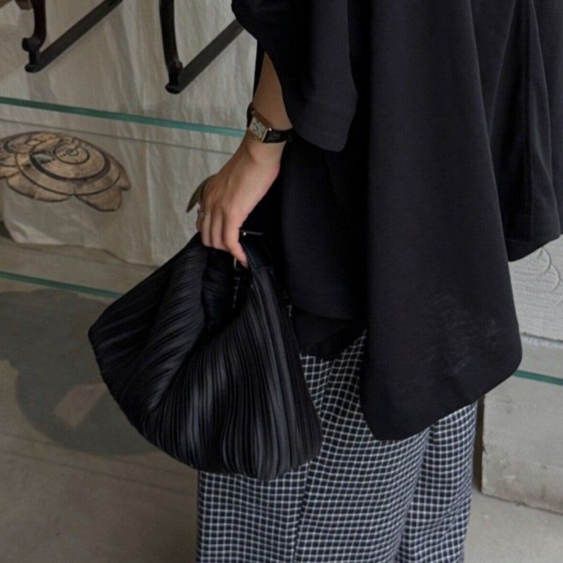 Fashion Shell Pleated Handbag  - огляд і ціна Interior Design High End